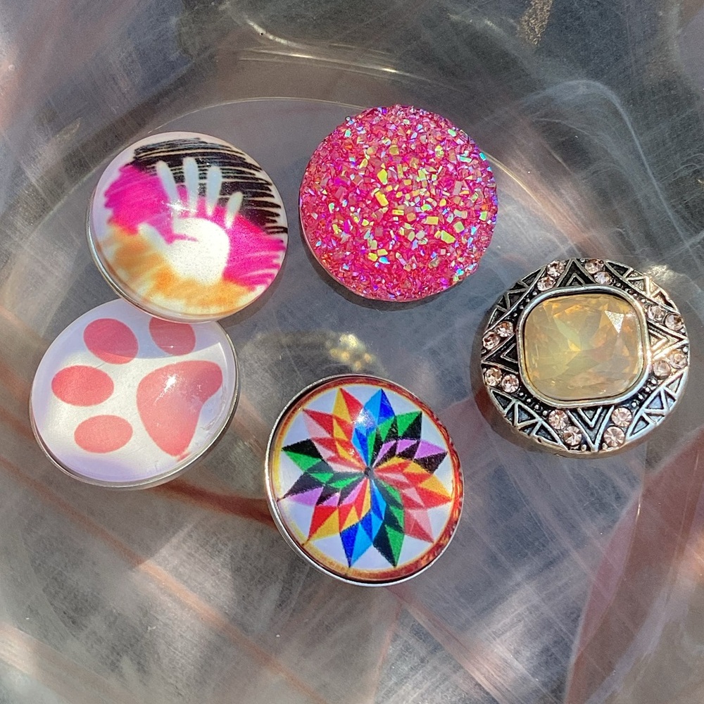 Boutique: Snap charms.  Collection of 5 charms.